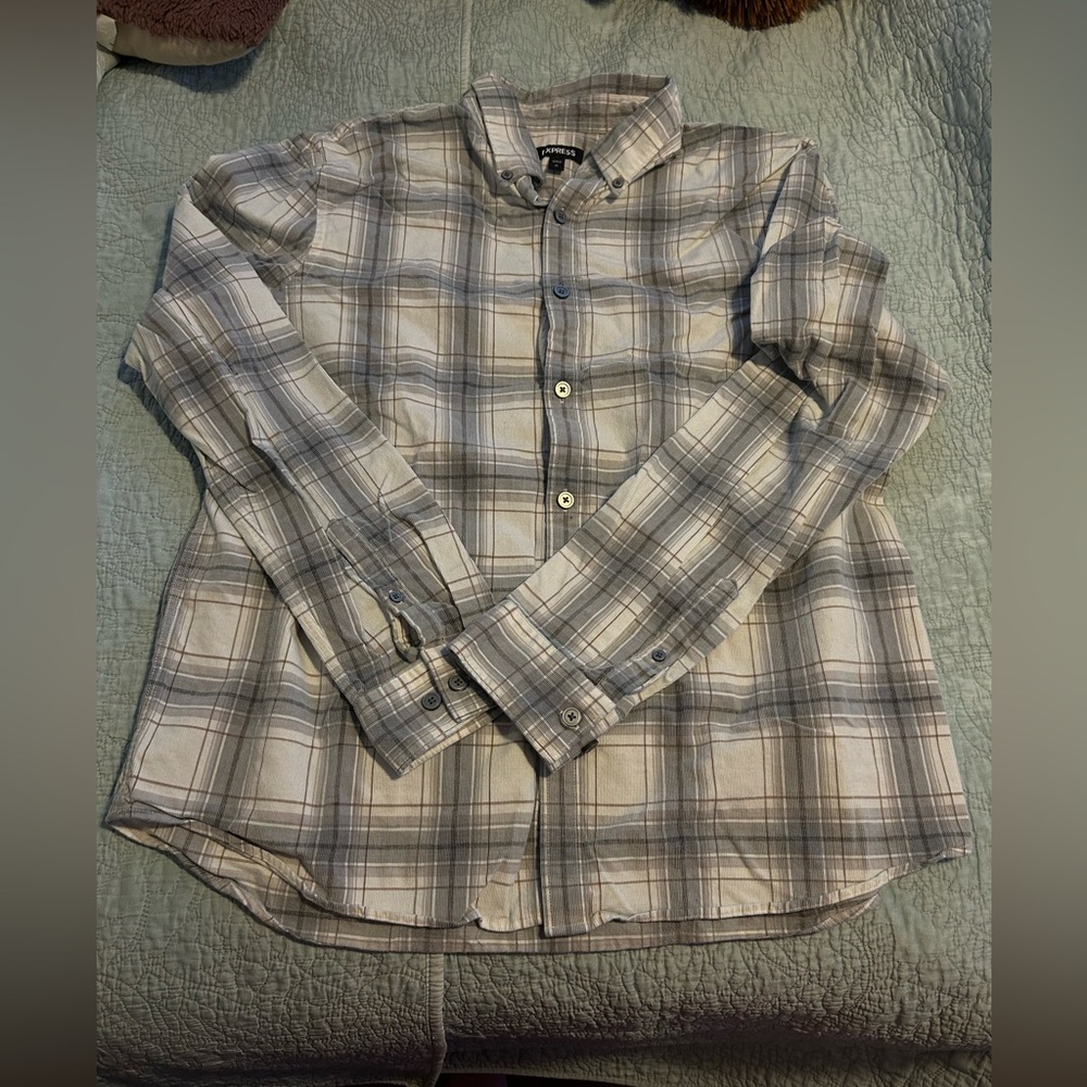 Express Men’s Plaid Button Down XL (fits More Like A Slim Large)